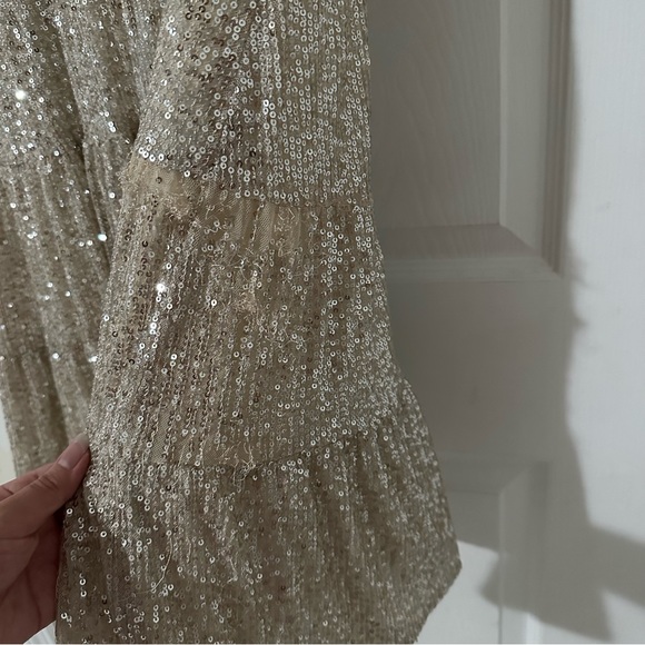 PinkBlush Champagne Sequins Short Sleeve Dress Size M - Picture 8 of 10